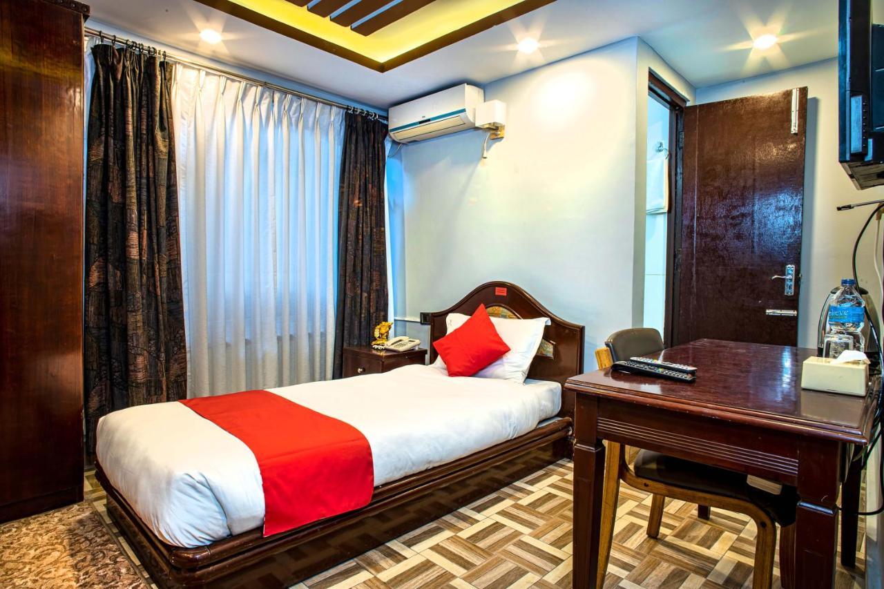 Hotel Bnb Mhepi Kathmandu Bagian luar foto