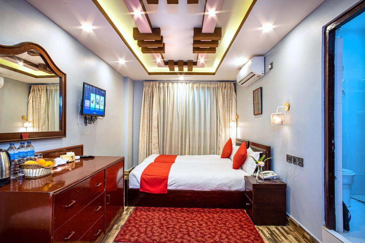 Hotel Bnb Mhepi Kathmandu Bagian luar foto