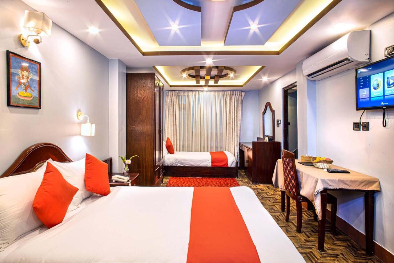 Hotel Bnb Mhepi Kathmandu Bagian luar foto