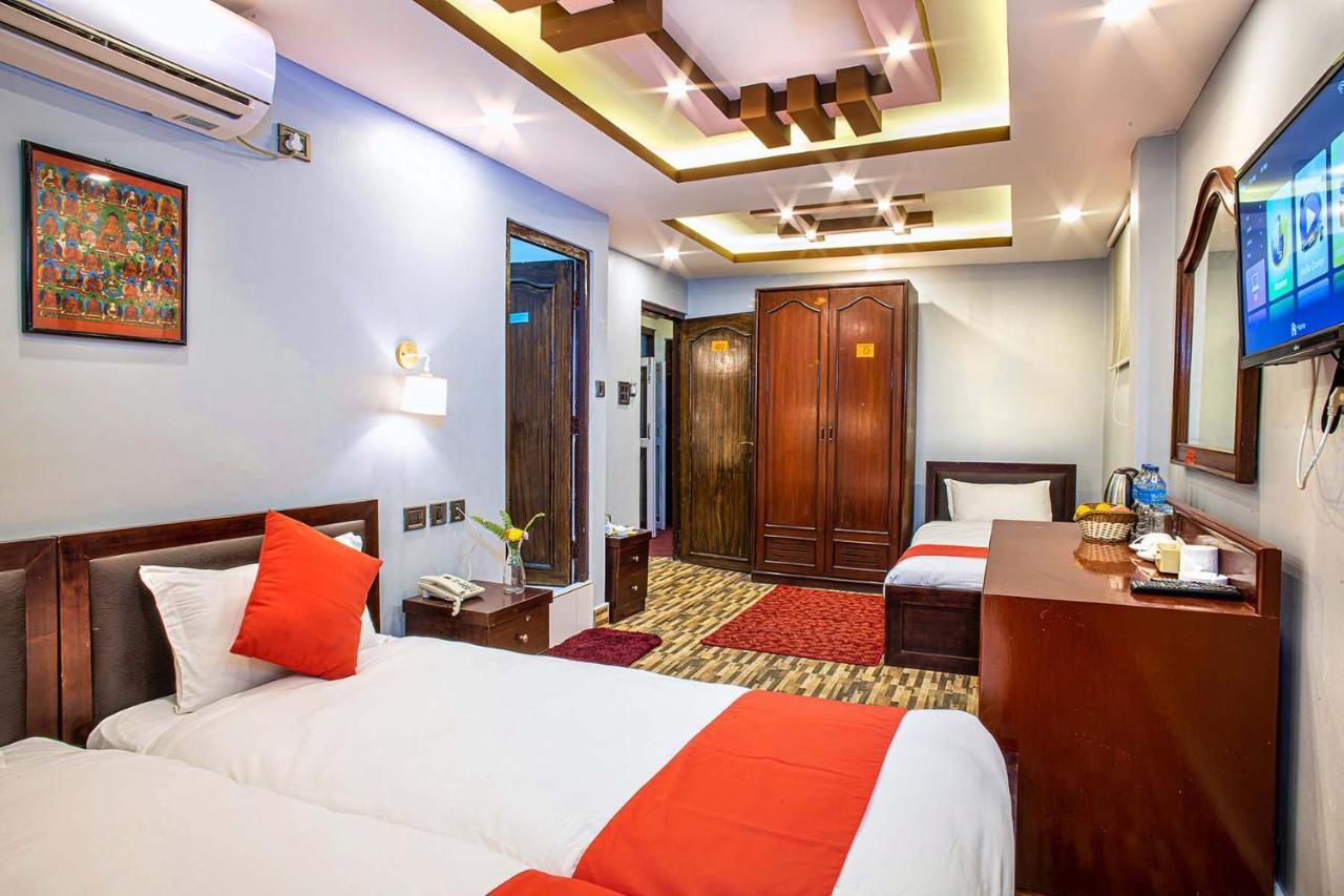 Hotel Bnb Mhepi Kathmandu Bagian luar foto
